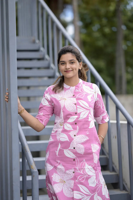 Graceful Floral Print Pink Kurta with Straight Pants