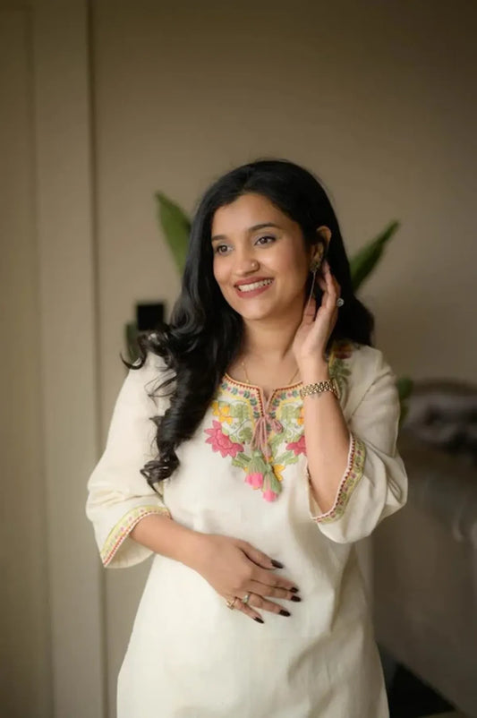 Ivory Floral Embroidered Kurta Co-Ord Set with Subtle Lace Detailing