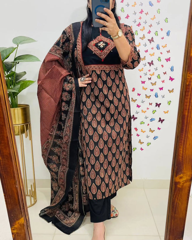 Classic Black & Rust Ethnic Cotton Suit Set Hover Image