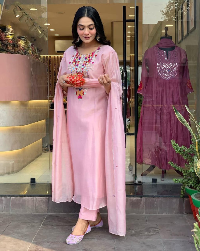 Kurta Blush Pink Embroidered Kurta Set Main Image