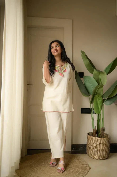 Ivory Floral Embroidered Kurta Co-Ord Set with Subtle Lace Detailing Main Image